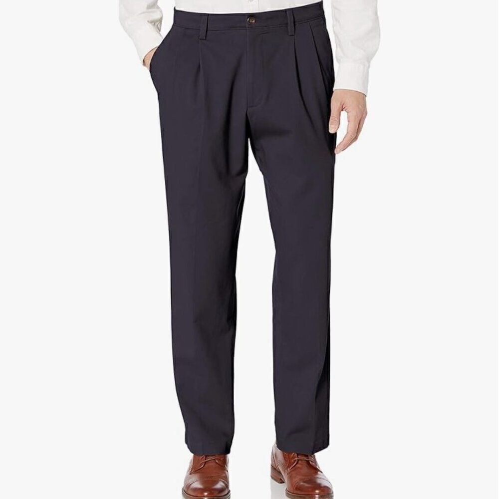 Dockers Pleated Classic Fit Dark Navy Khakis Brand New